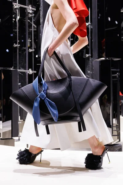 Look 91